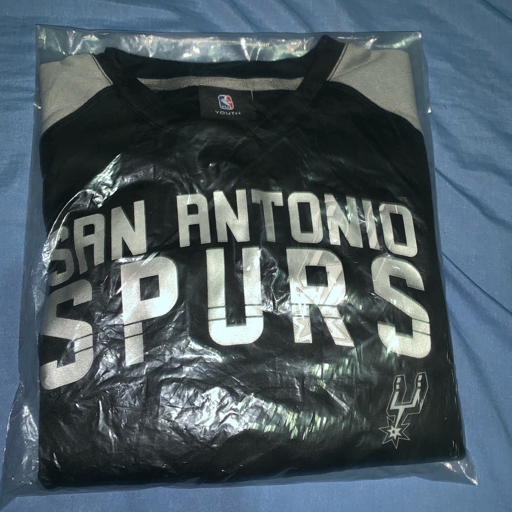 New Sweater, Size Small for boy